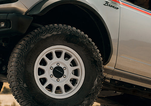 2021-2024 BRONCO 17"X 8.5" METHOD WHEEL KIT - OXFORD WHITE